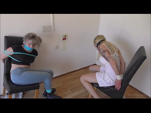 ❤️ Toksomaniulo / ligita kaj buŝoŝtopita / junulino en mizero ❤❌ Nur porno ĉe ni ❤